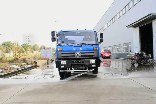 东风145洒水车前冲 东风145洒水车前冲